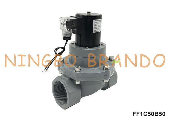 2' DN50 válvula de solenoide CPVC resistente a la corrosión para ácido químico 24V 220V