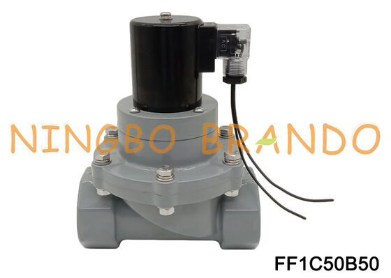 Válvula eléctrica ácida DN50 del solenoide CPVC del agua salada anticorrosión de 2" de la pulgada