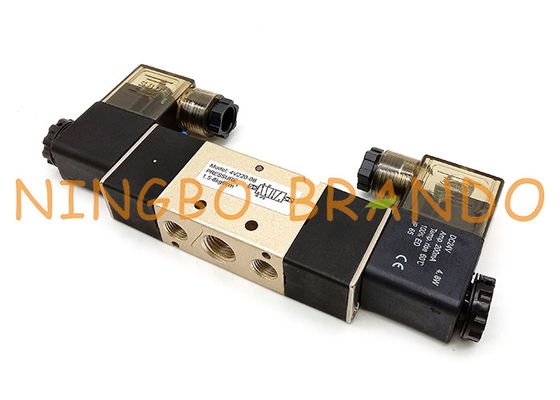 Tipo válvula neumática de Airtac del solenoide doble de la manera de 4V210-08 5/2