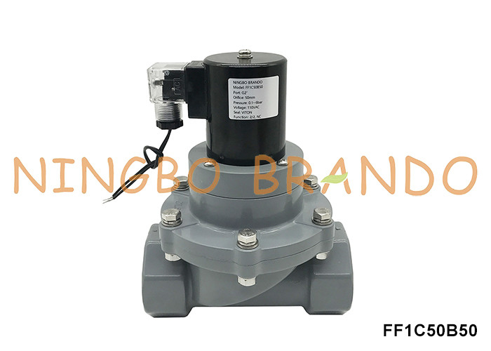 2' DN50 válvula de solenoide CPVC resistente a la corrosión para ácido químico 24V 220V